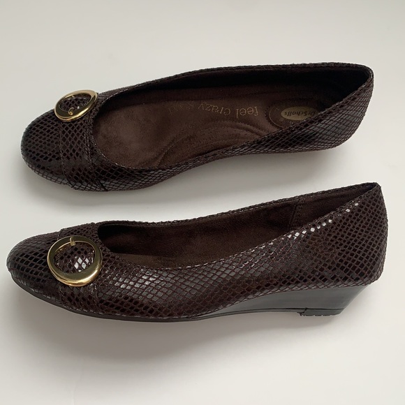 Dr. Scholls Brown Flats. Size 7M - Picture 3 of 5